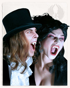 Vampire fangs classic