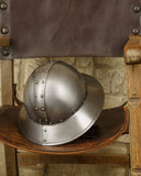 Kettle hat with visor